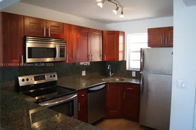 855 Euclid Ave #404 1