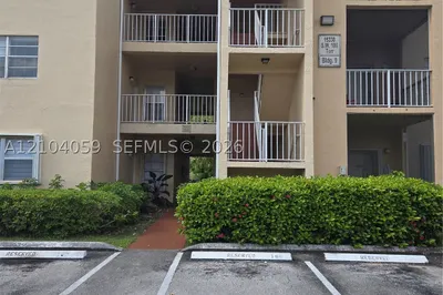 15330 SW 106th Ter #902 1