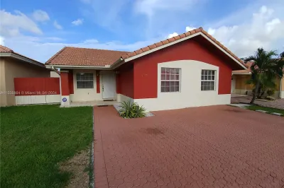 1137 NW 128th Pl 0 1