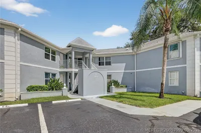 3260 SE Aster Lane #I241 1