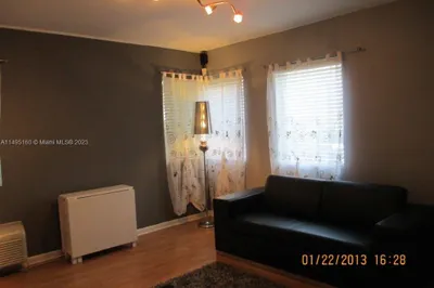 1027 Euclid Ave #8 1