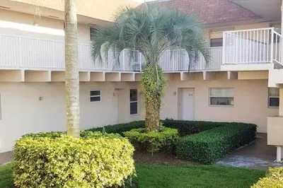 10330 N Military Trail #5b 1