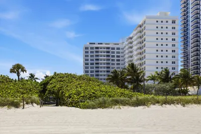 4747 Collins Avenue #1109 1