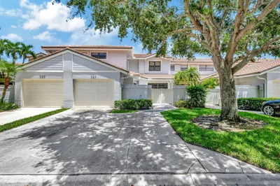 527 Prestwick Circle 1