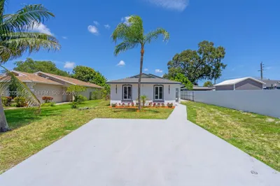 19131 NW 33rd Ct 1