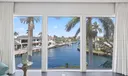 721 NE Lakeview Terrace Photo