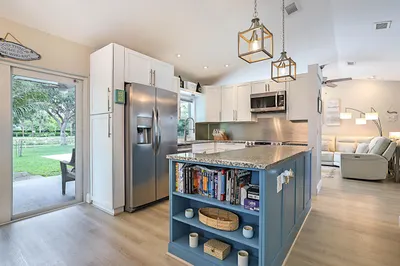1103 NW 11th Street 1