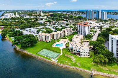 372 Golfview Road #101 1