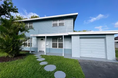 1101 NW 44th Terrace 1