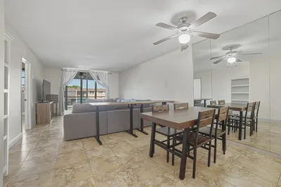 4500 N FEDERAL Highway #358G 1