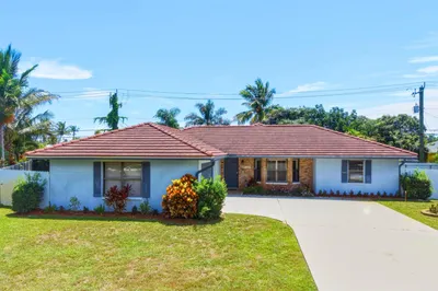 1127 Sea Pines Way 1