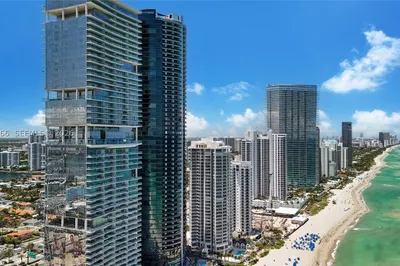 18501 Collins Ave #1804 1