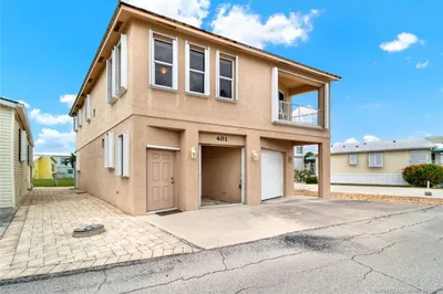 10725 S Ocean Drive #401 1