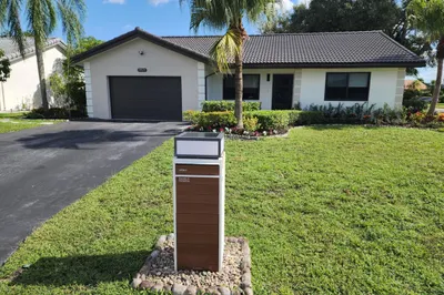 10424 NW 70th Court 1