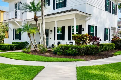 137 Inkberry Drive 1