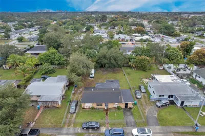 1940 NW 135th St 1