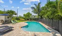 5 E Riverside Drive Photo