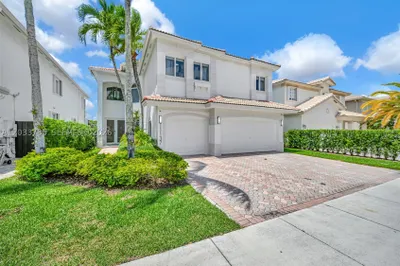 11137 NW 72nd Ter 1