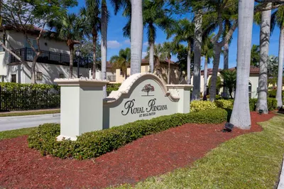 90 Via Floresta Drive 1