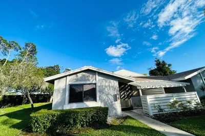 611 Racquet Club Rd #1 1
