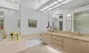 154 E Hampton Way Photo