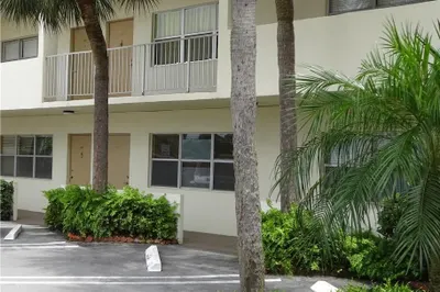 2840 NE 14th Street Causeway #109 1