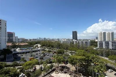 500 Three Islands Blvd #715 1