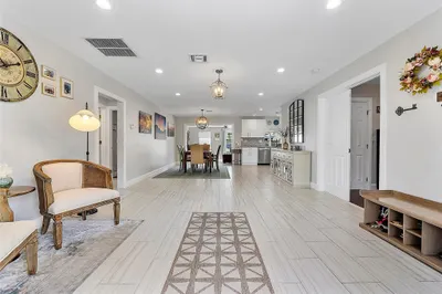 260 SE 8th Street 1