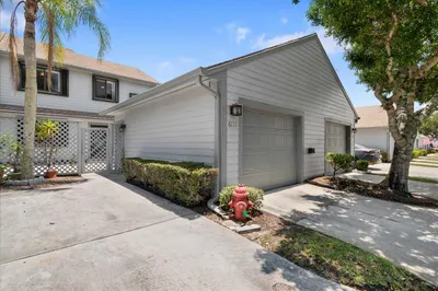 6111 SE Georgetown Place 1