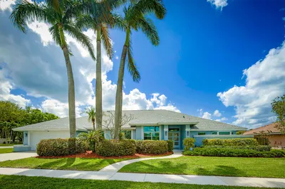1583_Farmington_Ave3_mls