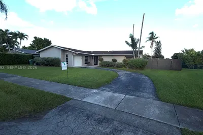 18557 SW 93rd Pl 1