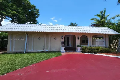 2313 E Las Olas Blvd 1