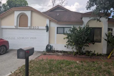 202 Maddy Ln 1