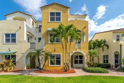 12427 NW 18th Ct 1