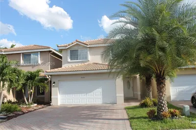 9420 NW 55th St 1