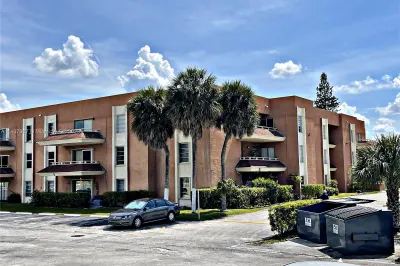 17500 NW 68th Ave #D1003 1
