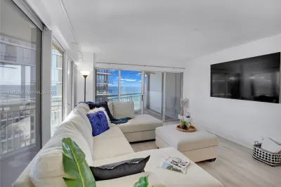 710 N Ocean Blvd #903 1