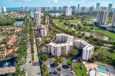 20500 W Country Club Dr #109 1