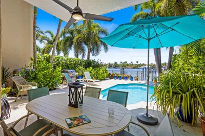 mls_PATIO_DINING_ANGLE