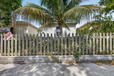 609 N F Street N 1
