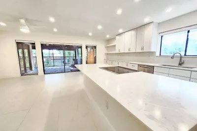 30 PELICAN POINTE Drive #201 1