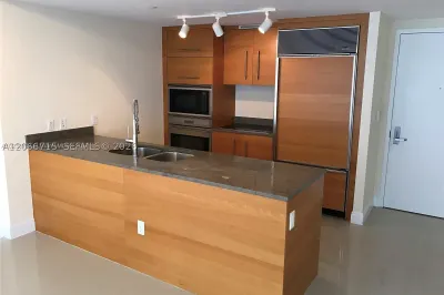 475 Brickell Ave #2511 1