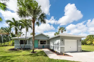 2451 SW 43rd Terrace 1
