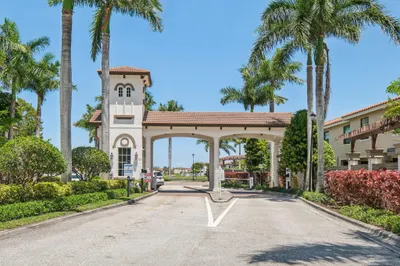 Main entrance - Virtual guard.