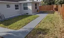 22682 Family Circle Photo