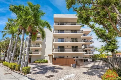 1918 Brickell Ave #204 1