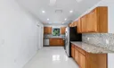 899 NW 7th Street Photo