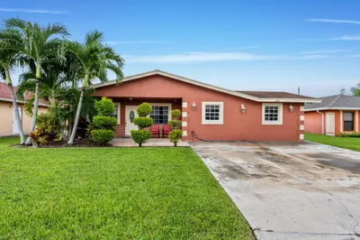 524 NW 9th Avenue 1