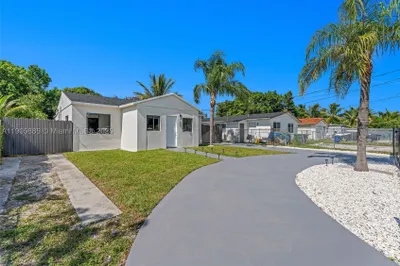 889 NW 102nd St 1