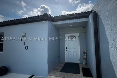 140 SW 113th Ct 1